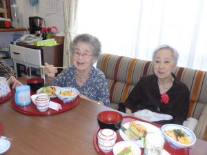 Read more about the article 敬老お祝い会🎊～Lian南ヶ丘～