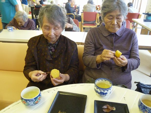 待望のさつまいものおやつ！たかのしの杜