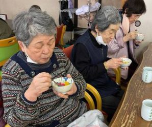 本日のおやつ🍎たかのしの杜